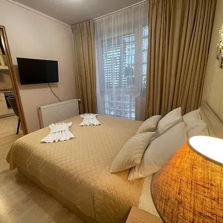 Maya كلوج-نابوكا